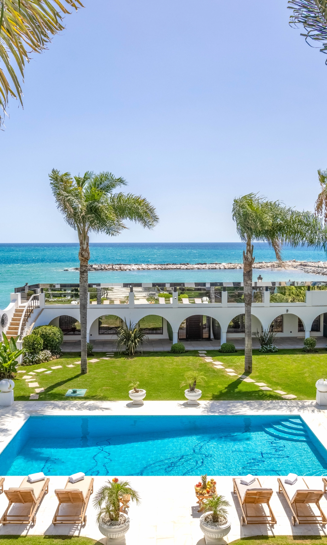 Villa El Martinete: Frontline Puerto Banús